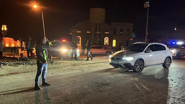 Edirne'de Tunca Köprüsü taşkın riski nedeniyle trafiğe kapatıldı