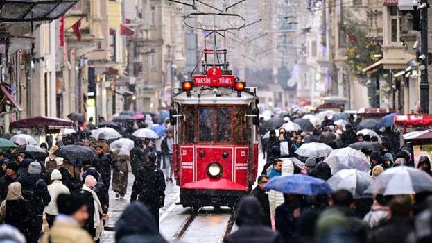 Kar geri dönüyor, kuvvetli yağışlar geliyor! Meteoroloji ve valilik İstanbul başta olmak üzere birçok şehri uyardı