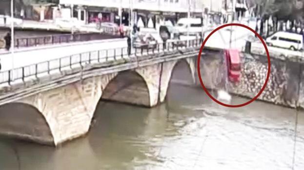 Nehirde can pazarı! Anne kızı otomobille Yeşilırmak'a uçtu: O anlar kamerada