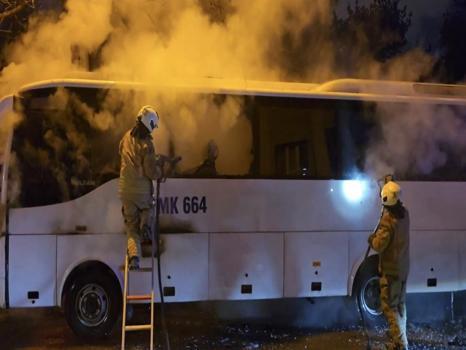 Kadıköy alev aldı: İstanbul'da yangın paniğe neden oldu