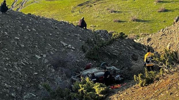 Siirt’te otomobil şarampole devrildi: 1 ölü ve 1 yaralı var