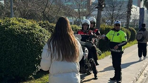 MSÜ sınavında kimliğini unutan öğrencinin yardımına polis yetişti