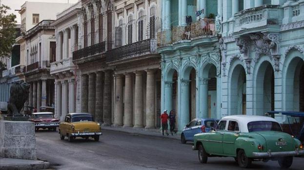 Küba'da nüfusun yüzde 68'i elektriksiz kaldı