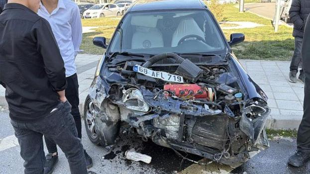 Aksaray'da meydana gelen trafik kazasında 2 kişi yaralandı