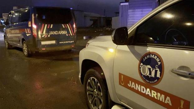 Aksaray’da 3 çocuk 1 genci darp edip bıçakla ağır yaraladı