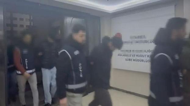 İstanbul’da sahte belgelerle ikamet izni sağlayan çete çökertildi! Çok sayıda gözaltı var