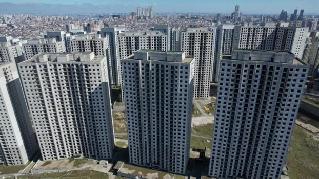 Esenyurt'ta 15 yıldan beri yapımı bitmeyen gökdelenleri yapan şirkete kayyım atandı!