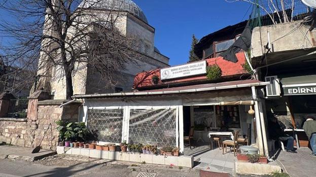 Edirne'de engelli derneğinde kira borcu nedeniyle başlatılan tahliye işlemini, vali durdurdu
