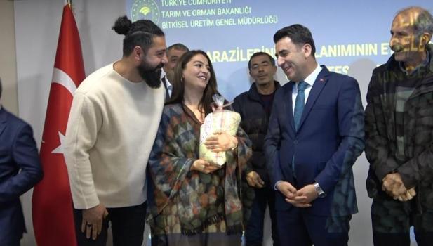 Tunceli'de bini aşkın çiftçiye dev destek! 8 bin dekar atıl alan hibeli tohumlarla bereketlenecek