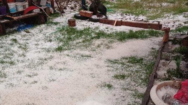 Düzce’nin yüksek kesimlerinde sağanak ve dolu etkili oldu