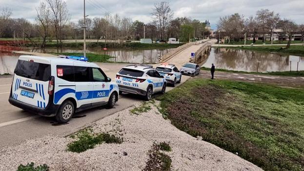Edirne'de alarma geçildi! Polisler sabah akşam nöbet tutuyor