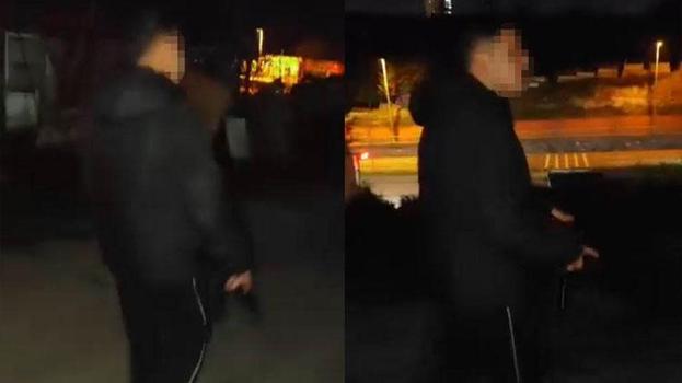 Sokakta uzun namlulu silahla dolaştı, o anları kayda aldı