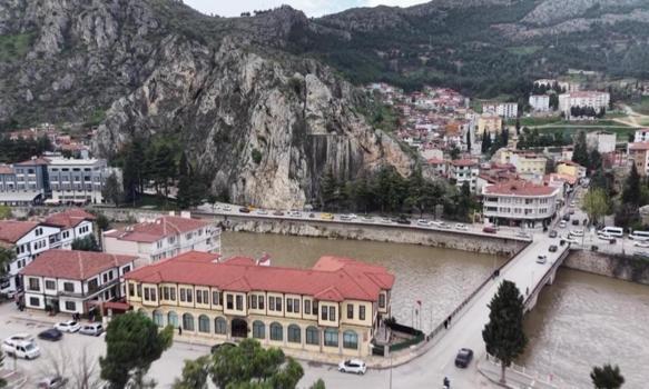 Amasya'da 600 yıllık tarih ortaya çıktı! Yaz boz tahtasına dönmüştü