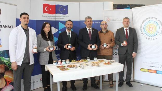 Türkiye'nin ilk coğrafi işaretli su ürünü olan ve 3 bin yıllık geçmişe sahip Sinop Lakerda'sının üretimi başladı