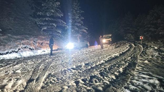 Kastamonu'da nisan karı Tosya karayolu üzerinde etkili oldu