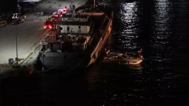 Haydarpaşa Limanı'nda gemiye çarpan tekne battı; 5 kişi kurtarıldı