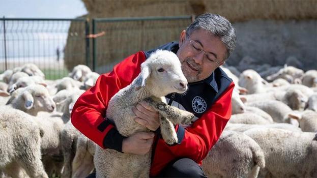 Bakan Yumaklı: Kırsalda Bereket Küçükbaşa Destek Projesi ile yıllık 180 bin lira destekte bulunacağız