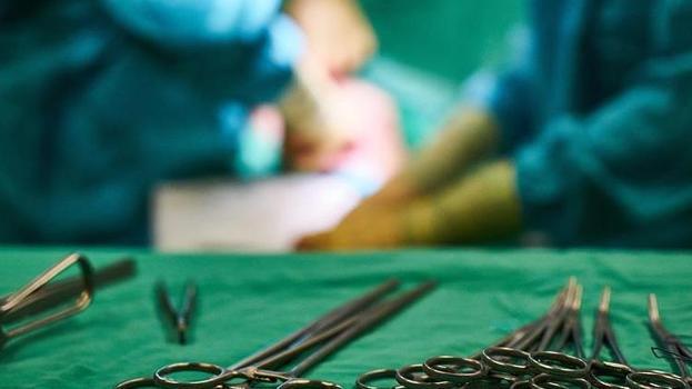 Karın ağrısı şikayetiyle gitti, gerçek hastanede ortaya çıktı! Doktorlar şaşkına döndü