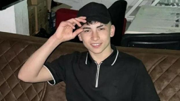 Polisten kaçarken çıktığı binanın çatısından düşerek yaşamını yitirdi