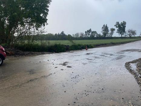 Şiddetli yağış! Tarım arazileri ve yollar sular altında kaldı