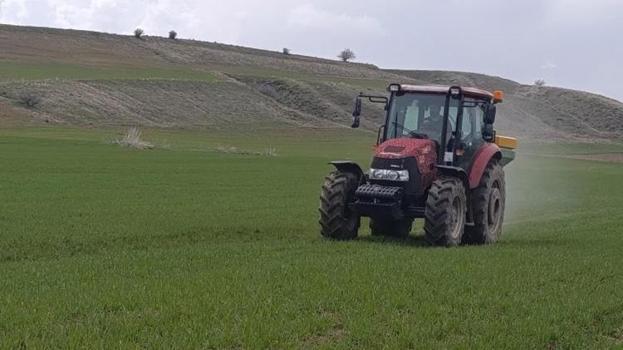 Bitlis'te üretici tarlalara akın etti! Kritik dönem başladı
