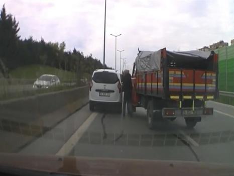 Kartal'da takip etti sonra da saldırdı: Kamyon şoförüne 180 bin TL ceza!