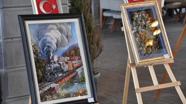 40 hükümlünün 3 aylık çalışmayla hazırladığı eserler vatandaşların beğenisine sunuldu
