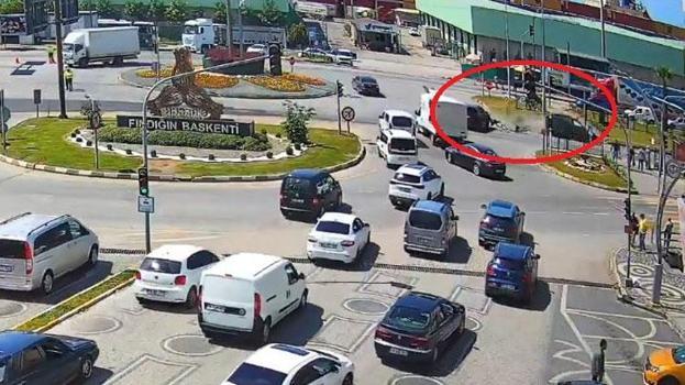 Giresun'da iki otomobilin çarpıştığı kaza kamerada
