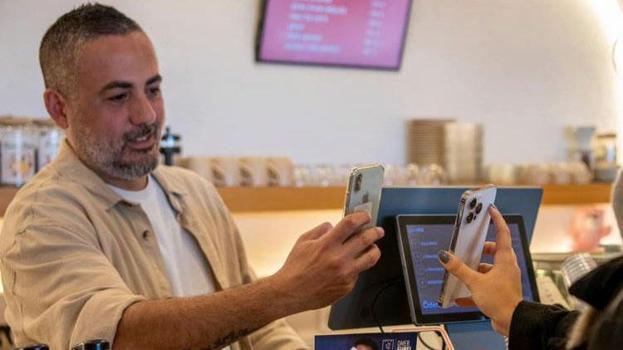 Kuşadası'nda Adalı Kart 17 farklı sektörde indirim sağlıyor