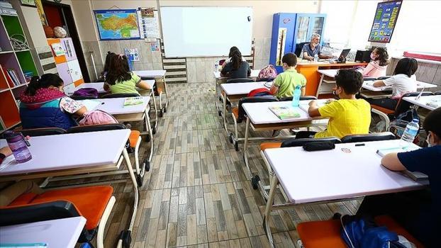 Okullar ne zaman açılacak? Ara tatil ne zaman? Yarıyıl (Sömertir) tatili ne zaman? 2026-2027 eğitim öğretim yılı ne zaman başlayacak?