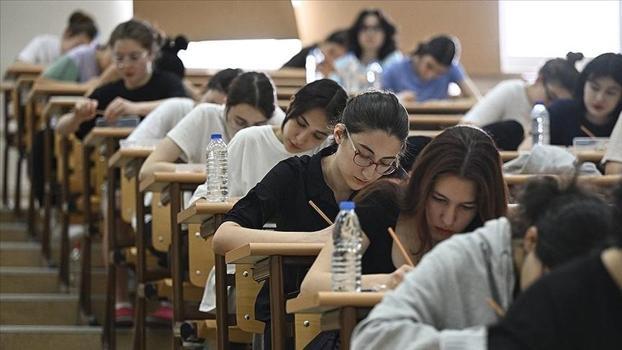 YKS'YE GİRECEK ADAYLAR DİKKAT | ÖSYM tek tek il ve ilçeleri açıkladı: İmzalı, mühürlü ve barkodlu olacak