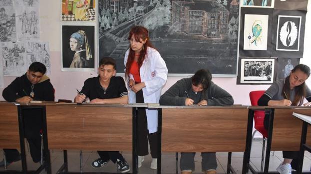 Şırnak'ta lise öğrencisi başardı, ABD davet etti: Hastanede yaptım