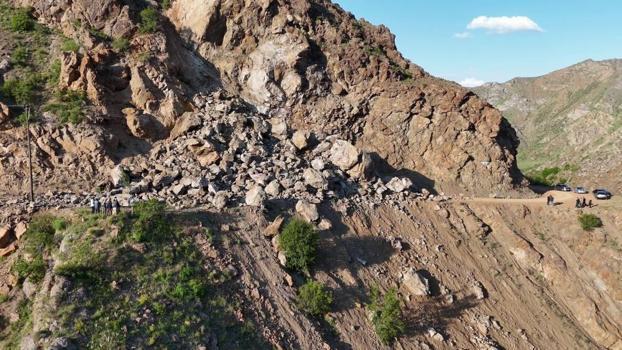 Erzurum'da yollar kapattı: Ulaşımı felce uğratan rutin!