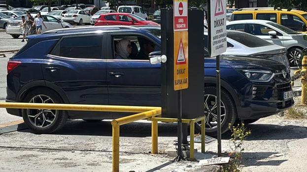 Onlarca sürücü ‘eski alışkanlık' kurbanı oldu: 20'ye yakın aracın lastiği patladı