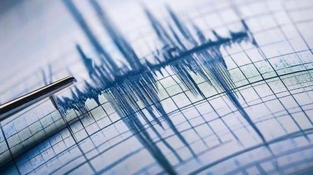 SON DAKİKA: Balıkesir'de 4 şiddetinde deprem! Bölgeden ilk görüntüler geldi