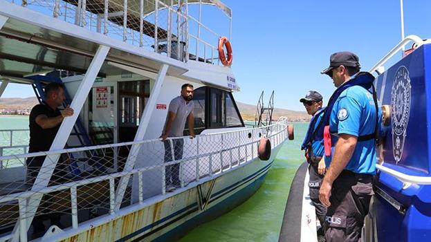 Bitlis'te deniz polisi inci kefalini korumak için düğmeye bastı: 4 kurbağa adam ve botlarla 7/24 kesintisiz takip ediliyor!