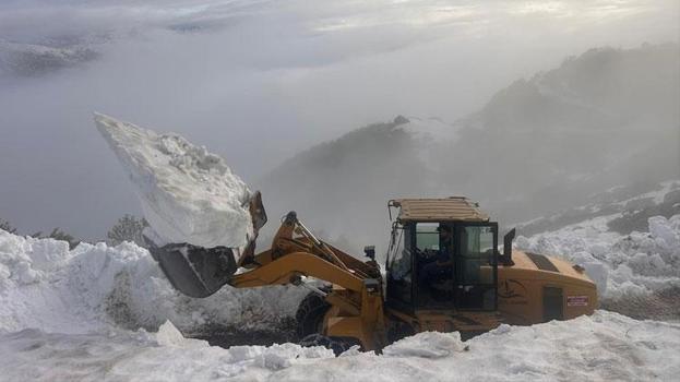 Temmuz ayında Rize yaylalarında karla mücadele devam ediyor