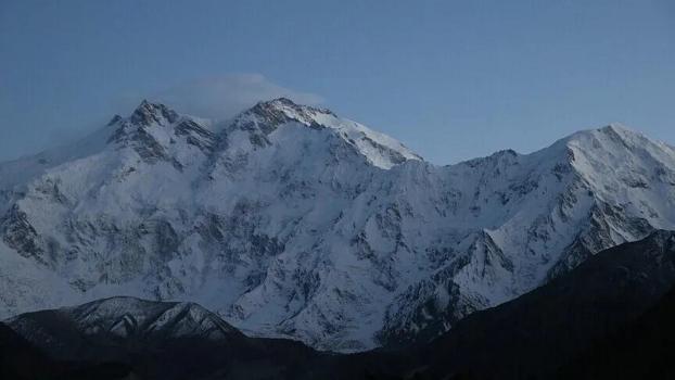 8 bin rakımlı zirveye oksijen desteği olmadan tırmandı