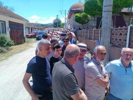 Bilecik'te kuyruğun nedeni sonradan anlaşıldı: Bin kişiyi aştı