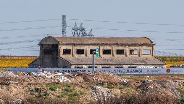 Ayçiçek tarlalarının ortasında Osmanlı'nın gökyüzüne açılan kapısı yatıyor