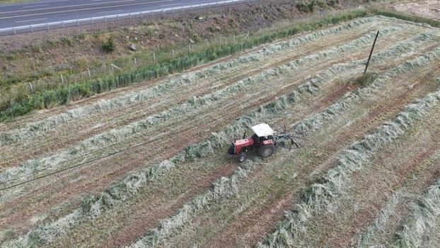 Bingöl’de tarımda çift bereket dönemi! İlk hasat bitti, ikinci mahsul için traktörler sahaya indi