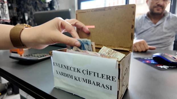 Evlenecek çiftlere Rizeli esnaftan çözüm: Dükkanın en görünen yerine koydu