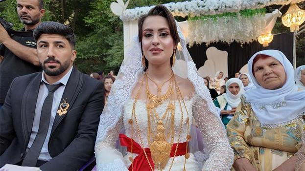 Duyan yurt dışından bile koştu! Şırnak'ta iki gün iki gece süren düğünde 6 milyon lira takı takıldı