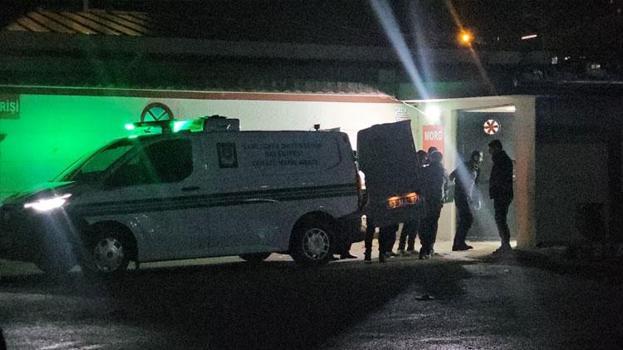 Siverek–Diyarbakır kara yolunda otomobil şarampole devrildi