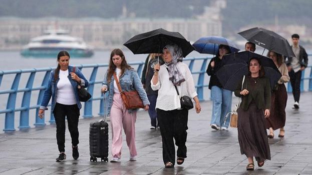 Gök gürültülü sağanak yağışlar 60 ilde etkili olacak! Meteoroloji ani sel, su baskını, yıldırım, yerel dolu yağışı ve heyelana karşı uyardı
