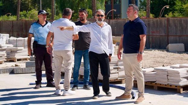 Kuşadası'nın yeni cazibe merkezi olacak kent meydanında sona gelindi