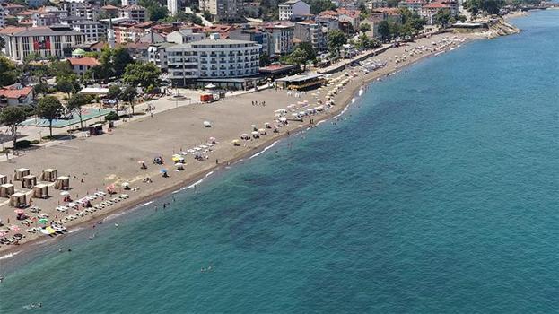 Akçakoca'da denize girmek yasaklandı
