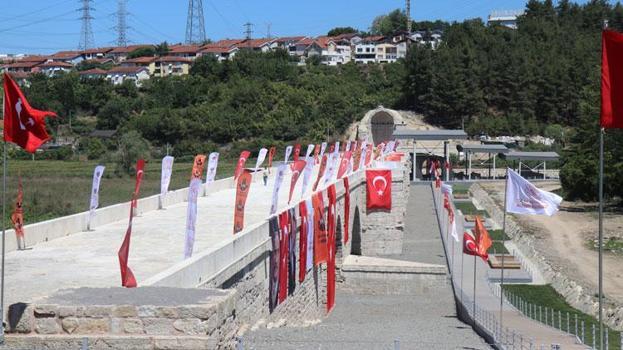 Ayasofya ile yaşıt 1500 yıllık Sangarios Köprüsü yeniden canlandırıldı! Bakan Uraloğlu: Şehrimize yeni bir soluk kazandırdık