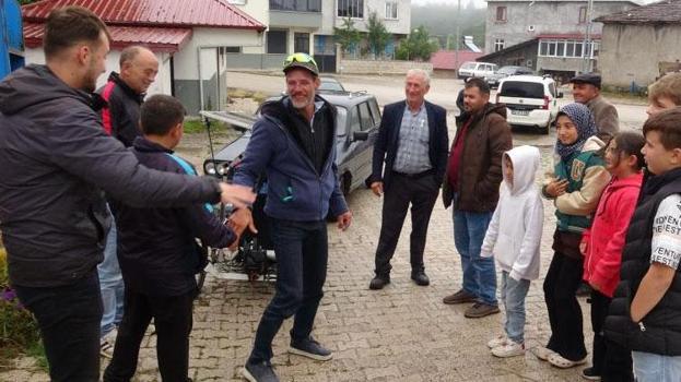 Reşadiye'de içtiği bir bardak çay Fransız gezgini mest etti