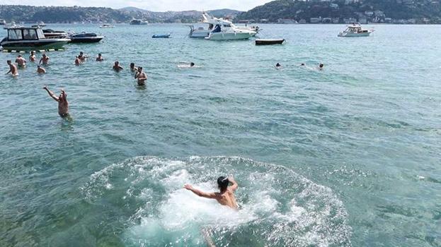 Meteoroloji Mühendisi İstanbul'da etkili olan kuvvetli rüzgarların biteceği tarihi verdi! Deniz suyu sıcaklığı artacak
